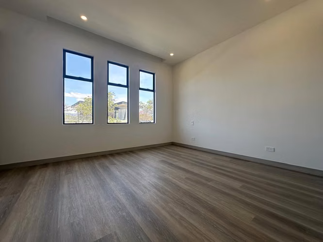 VENTA DE CASA EN EL CONDOMINIO LATITUD LINDORA PARA ESTRENAR