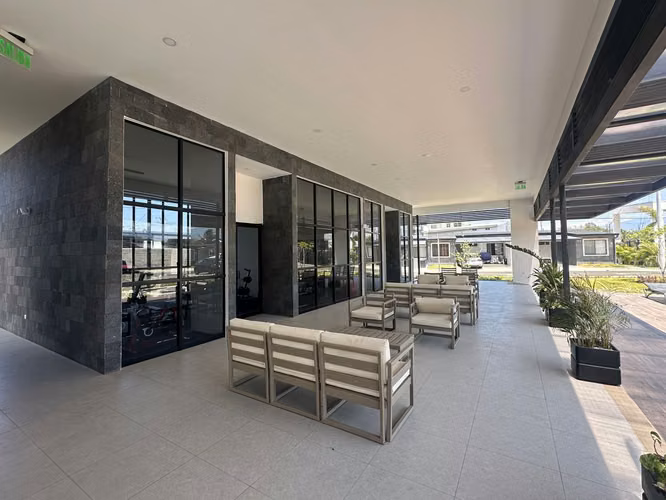 VENTA PARA INVERSIÓN DE CASA DE UN NIVEL EN CONDOMINIO - SANTA ANA, LINDORA - Imagen 5