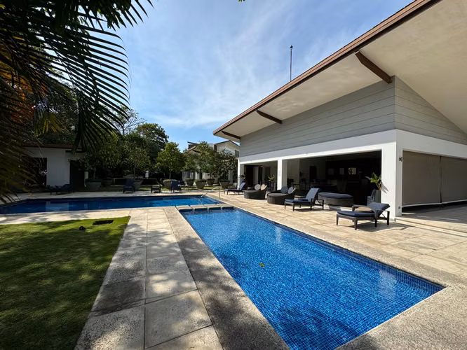 VENTA DE ESPECTACULAR APARTAMENTO REMODELADO EN DISTRITO 4