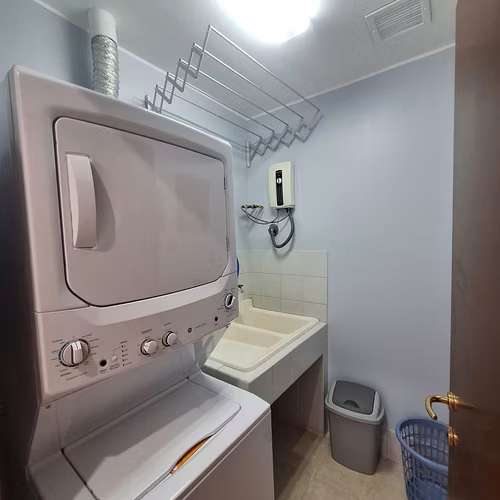 Alquiler apartamento amoblado y servicios Trejos Montealegre - Escazú RH