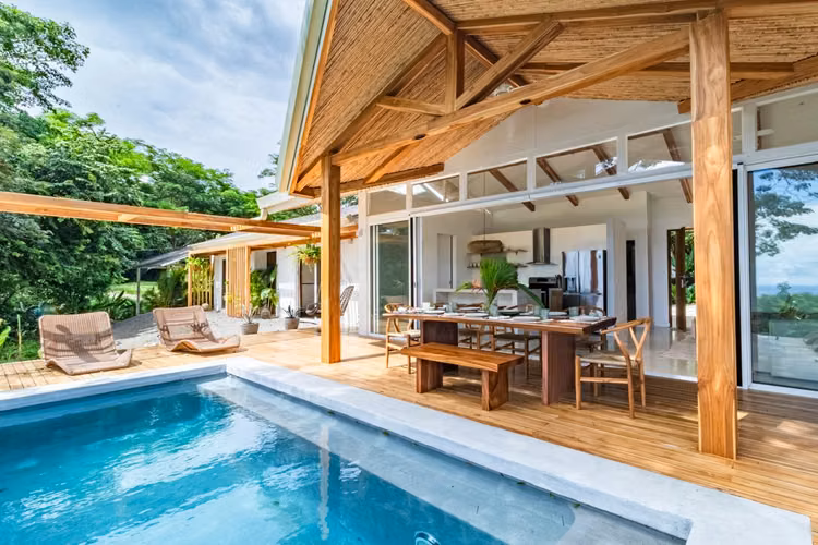 EXCLUSIVA CASA DE LUJO EN VENTA SANTA TERESA
