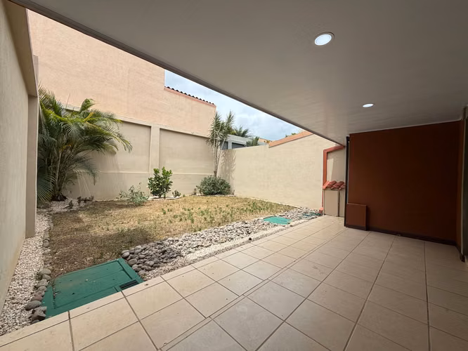 Casa en venta en Pozos de Santa Ana
