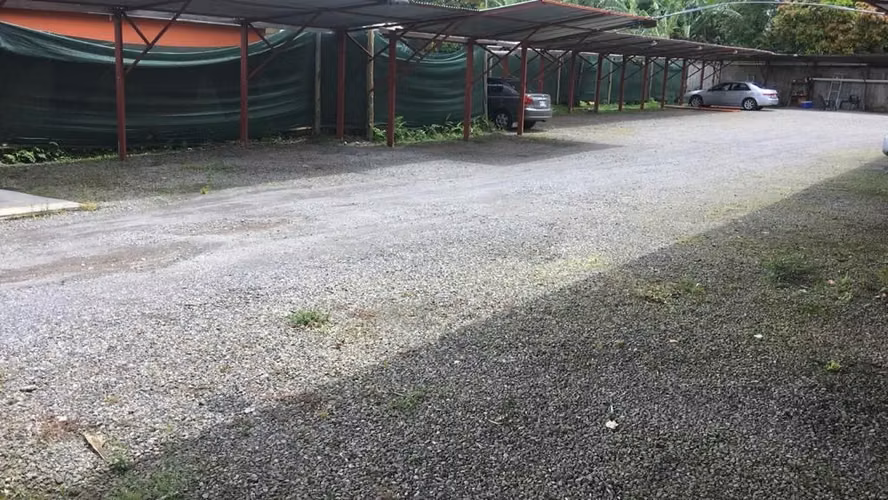 En Venta Terreno Plano para desarrollar con Casa y Uso Mixto en Guadalupe