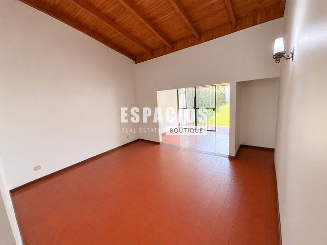 VENTA DE CASA EN LA URUCA