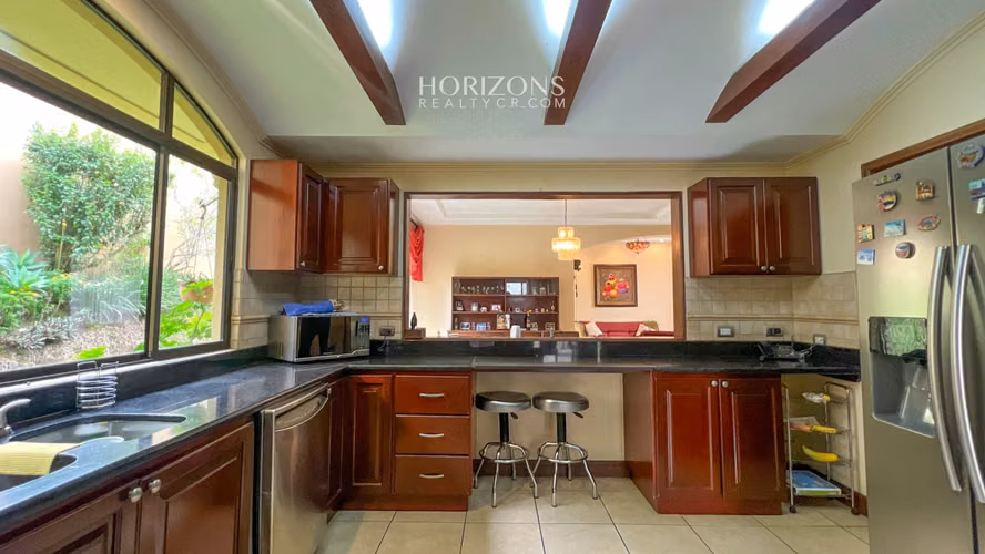Casa en Condominio Hacienda Gregal Curridabat de 4 Habitaciones  nja1130