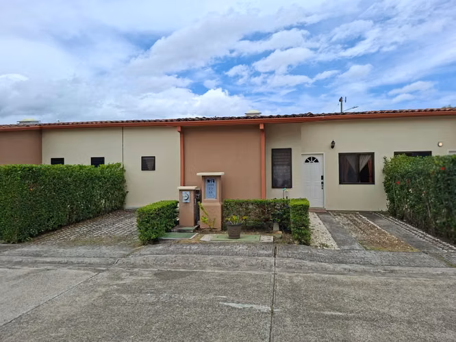 Casa en Venta en Condominio San Rafael de Alajuela