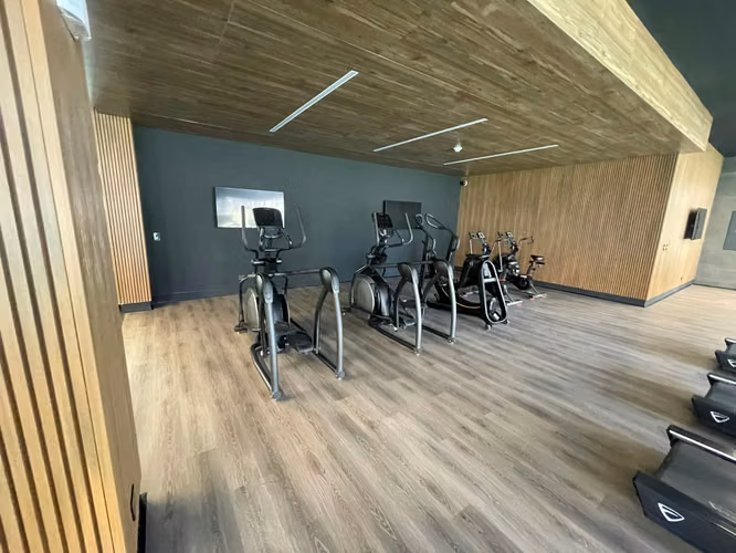 Apartamento Amueblado en Alquiler | Núcleo Sabana | Vistas Panorámicas | 40m² | $1,250