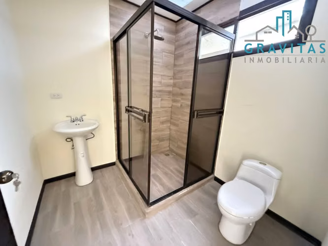 Casa en venta en Heredia (2 habitaciones) ID 1327