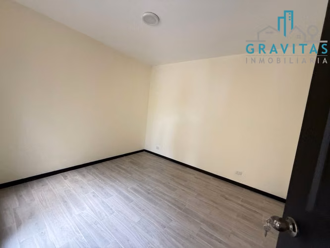 Casa en venta en Heredia (2 habitaciones) ID 1327