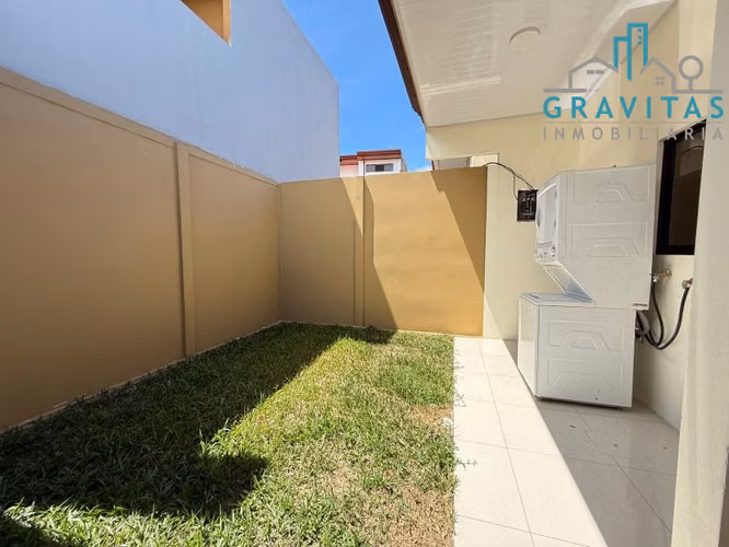 Casa en venta en Heredia (2 habitaciones) ID 1327