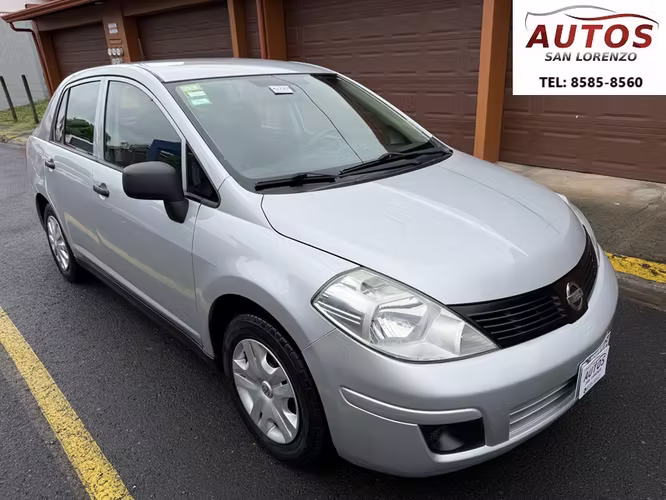 NIISAN TIIDA 2013 AUTOMÁTICO