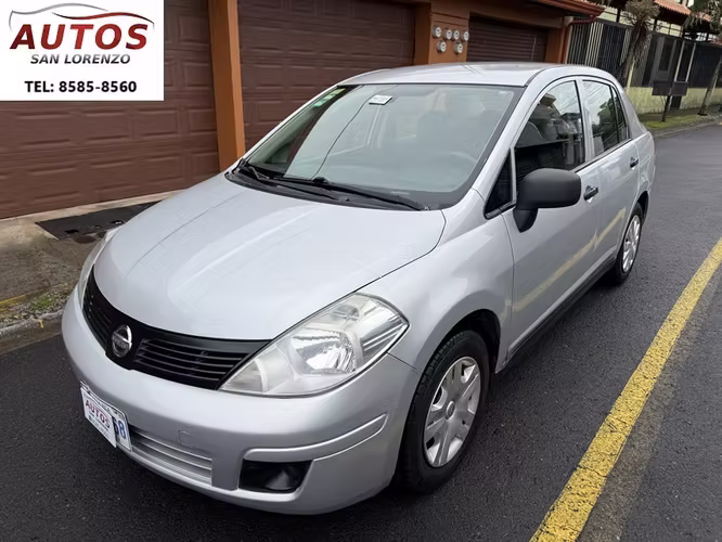 NIISAN TIIDA 2013 AUTOMÁTICO