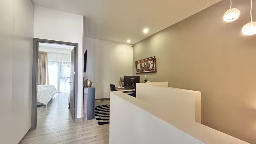 En Venta hermoso townhouse de 3 habitaciones y 2.5 baños - Imagen 8