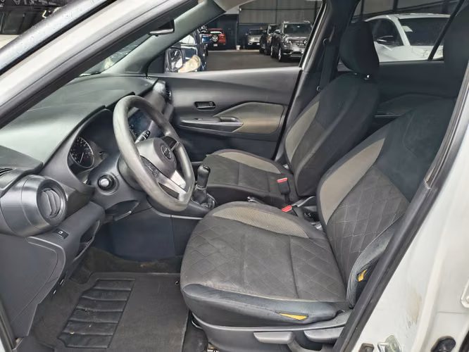 NISSAN KIKCS 2018 MANUAL 4X2