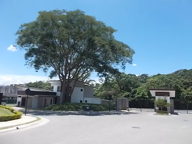 Oferta! Pozos, hermosa-amplia 320m2-lujo, L. Blanca, 4 hab, 3.5 baños, terraza, patio, rooftop. - Imagen 20