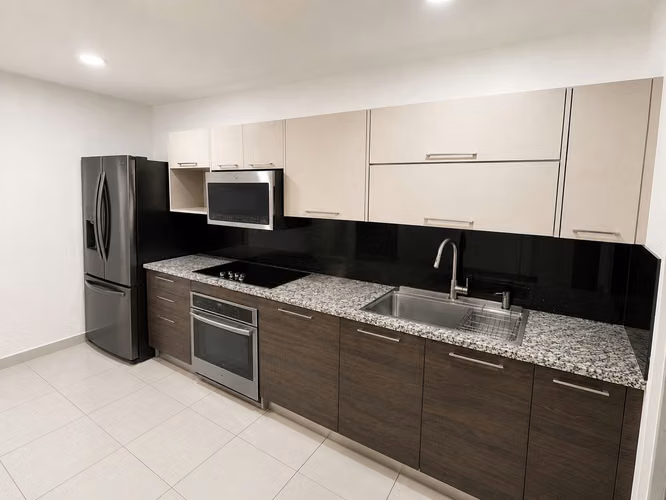 Alquiler de Casa Cerca en Mercedes Norte, Heredia.