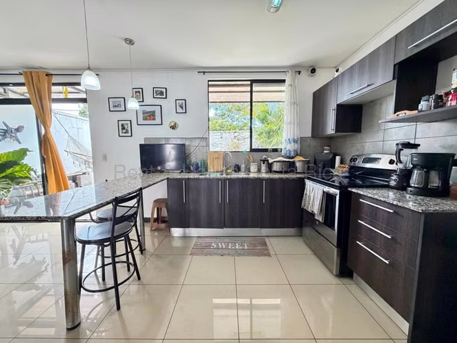 Venta o Aquiler de Casa en Condominio Villa de las Flores. Heredia. - Imagen 6