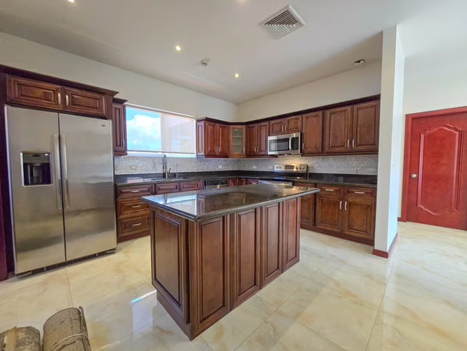 APARTAMENTO AMUEBLADO DE 3 HABIT. CON TERRAZA EN SAN RAFAEL ESCAZU - Imagen 13