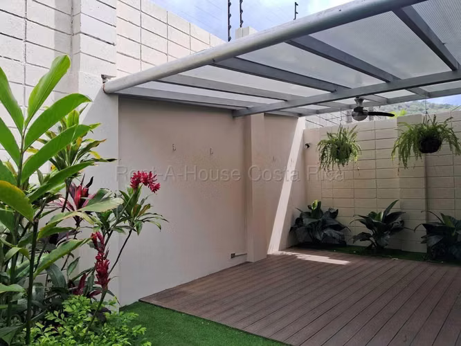 Se alquila hermosa casa esquinera en exclusivo condominio Oro Real, Santa Ana Piedades - Imagen 16