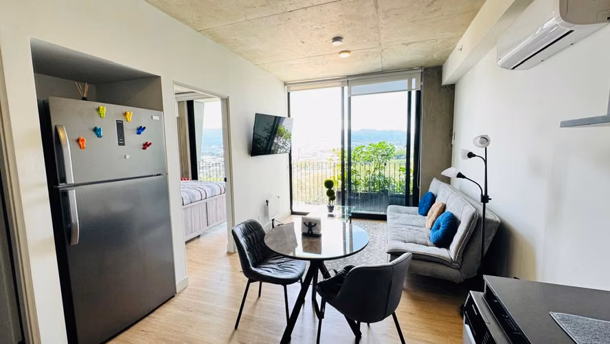 Se alquila hermoso apartamento amueblado en La Sabana con amenidades - Imagen 3