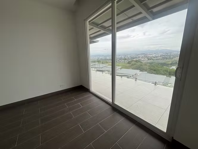 Rebajado.Apartamento listo para estrenar, con increíbles vistas y amplio patio. - Imagen 17