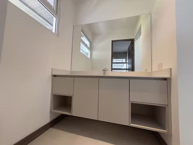 Rebajado.Apartamento listo para estrenar, con increíbles vistas y amplio patio. - Imagen 18