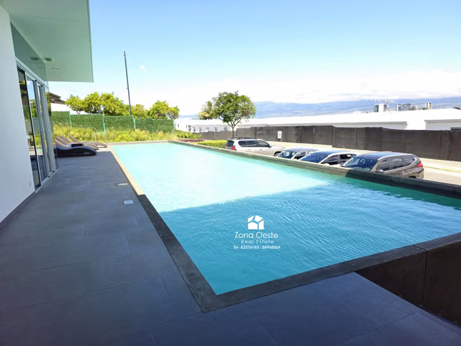 Rebajado! Venta moderno apartamento en Condominio CAIA, Bello Horizonte, Escazú!