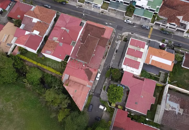 Venta de Propiedad con 6 apartamentos en La Suiza San Rafael Escazú - Imagen 8