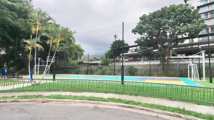 Venta de Propiedad con 6 apartamentos en La Suiza San Rafael Escazú - Imagen 12