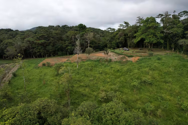 Finca Privada con Vista al Lago Arenal y Volcán en Tilarán - Imagen 13