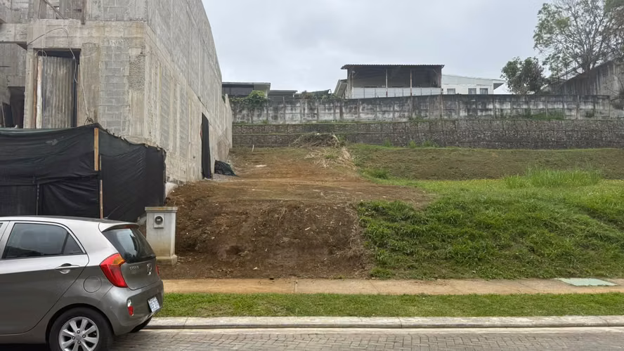 Venta de lote en condominio las Rusias! 6015