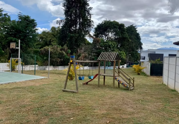 Venta de lote en condominio las Rusias! 6015