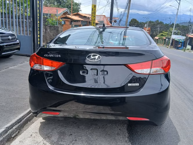 Hyundai elantra