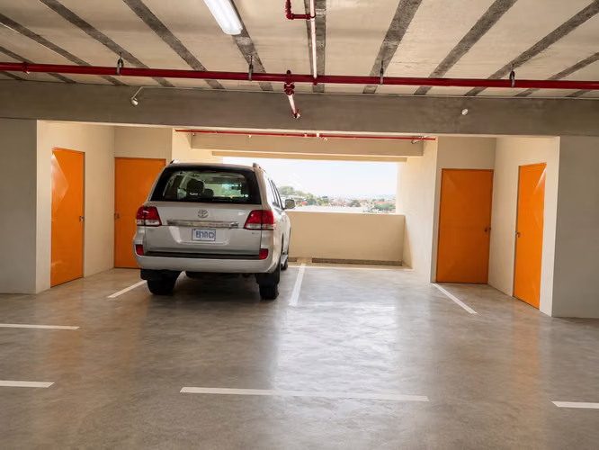 Venta de Apartamento 3 habitaciones en Torres Paseo Colón.  Piso alto, 2 parqueos y bodega - Imagen 12