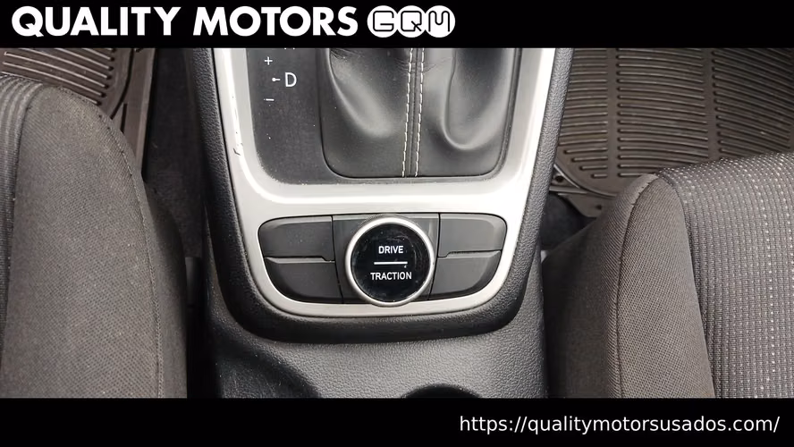 HYUNDAI VENUE GL TODO TERRENO 4X2, AÑO 2024