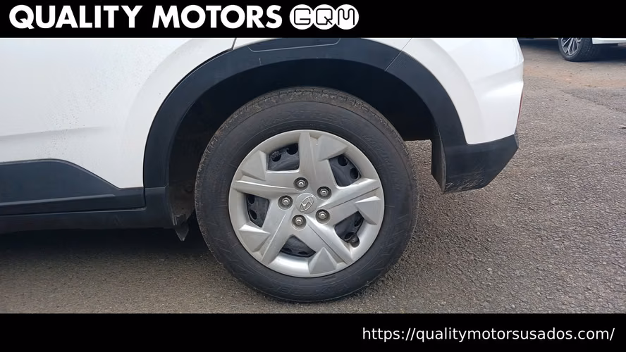 HYUNDAI VENUE GL TODO TERRENO 4X2, AÑO 2024