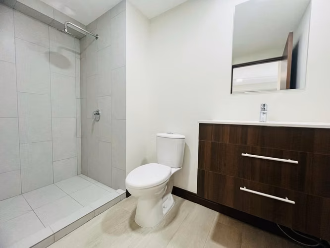 Apartamento en Venta en Azenza, La Uruca – 2 Habitaciones – Inversión con Inquilino – Alta Plusvalía - Imagen 5