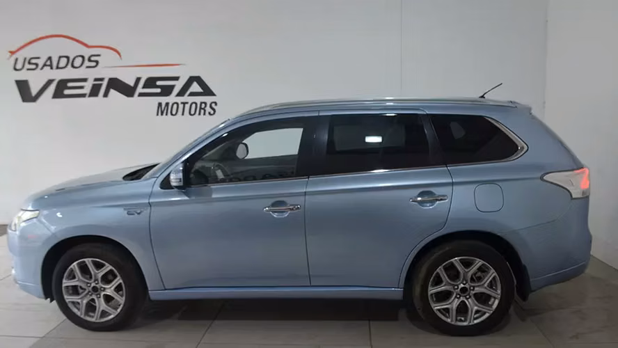MITSUBISHI OUTLANDER 2017 AUTOMATICA