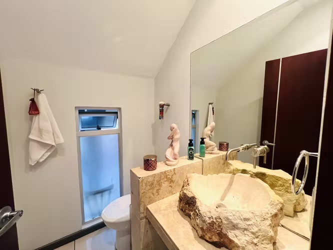  CASA EN VENTA EN SANTA ANA – ESPACIO, NATURALEZA Y VALOR REAL  - Imagen 12