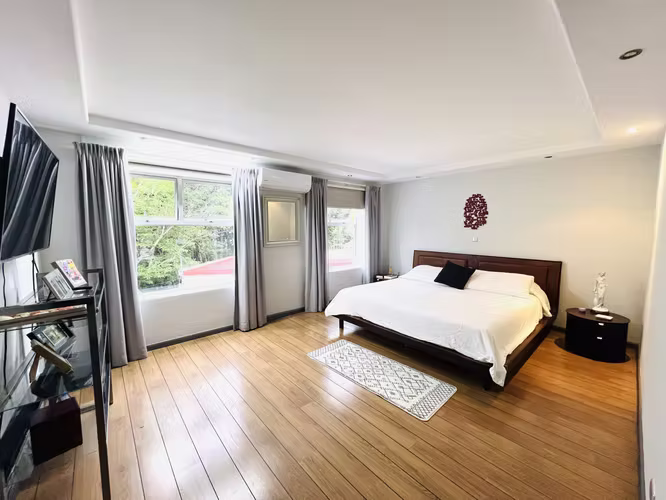  CASA EN VENTA EN SANTA ANA – ESPACIO, NATURALEZA Y VALOR REAL  - Imagen 7