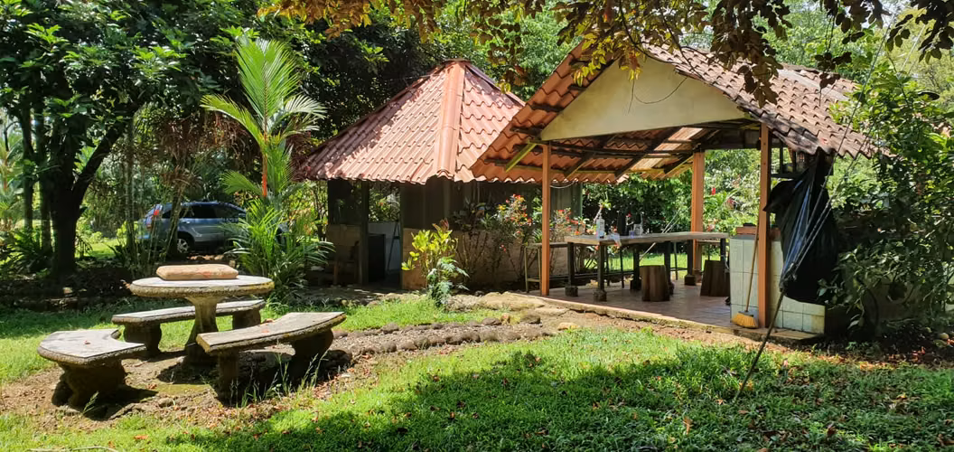 Finca en Venta. Huetares de Río Frío. Sarapiquí.
