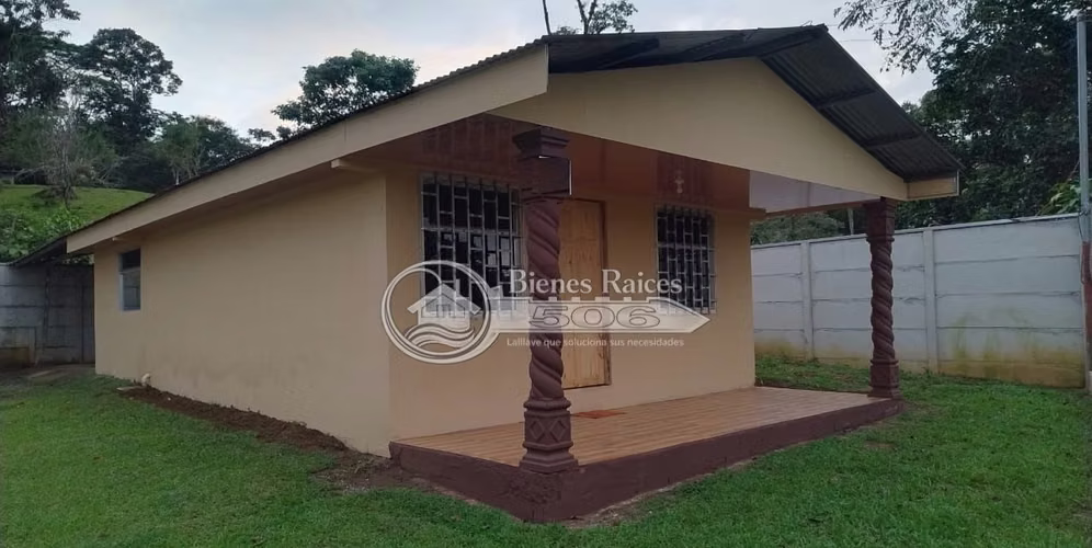 VENDO HERMOSA CASA EN SIQUIRRES, LIMÓN