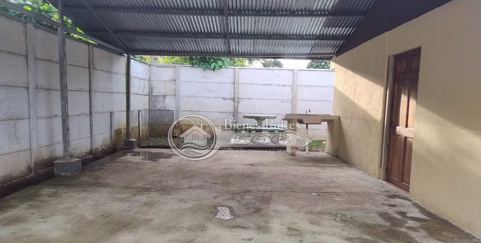 VENDO HERMOSA CASA EN SIQUIRRES, LIMÓN