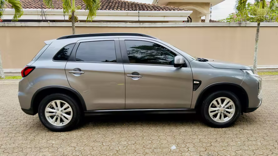 Se Vende Mitsubishi ASX 4X4 Automatico Año 2023 VERSION NACIONAL Full extras IMPECABLE!!