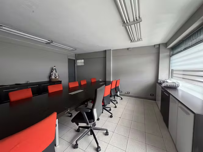 Venta de edificio en Barrio Pitaya, San José
