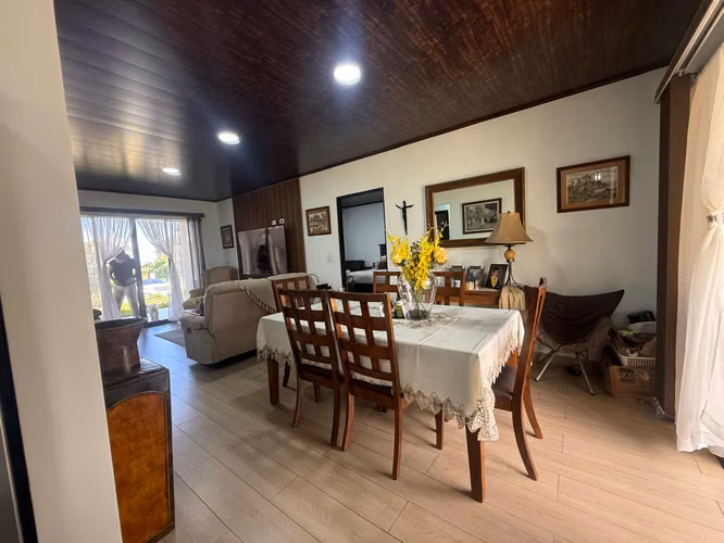 VENTA DE CASA MODERNA DE LUJO EN VENTA – FRAIJANES, ALAJUELA