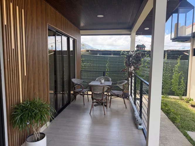 VENTA DE CASA MODERNA DE LUJO EN VENTA – FRAIJANES, ALAJUELA