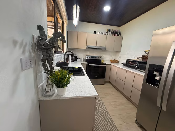 VENTA DE CASA MODERNA DE LUJO EN VENTA – FRAIJANES, ALAJUELA