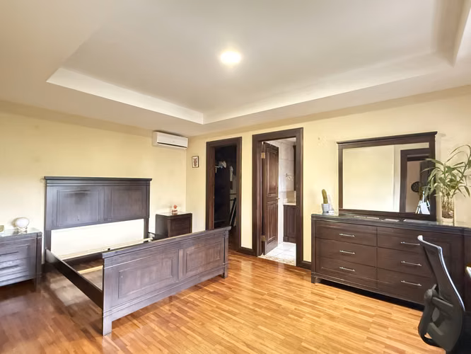 Venta de casa independiente en San Antonio de Escazu