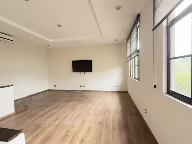 Venta de casa independiente en San Antonio de Escazu